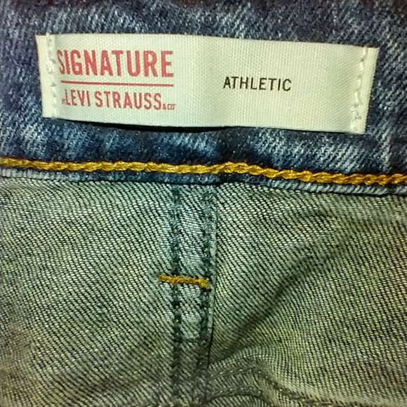 Signature Levi’s Strauss Athletic Blue Denim Jeans Men’s sz 42x30. - Picture 7 of 8